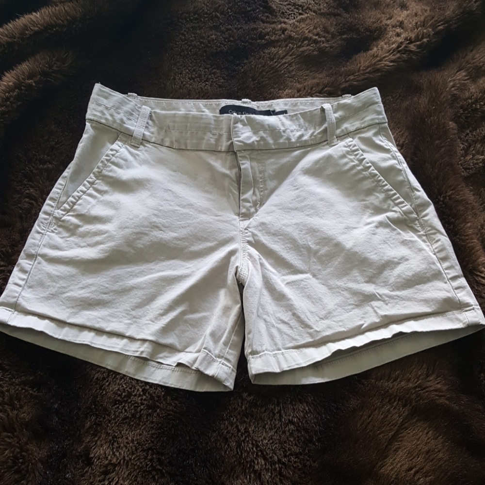 Calvin Klein Khaki Shorts Sz 4